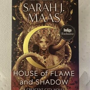 New hardcover Crescent City 3 Indigo Exclusive